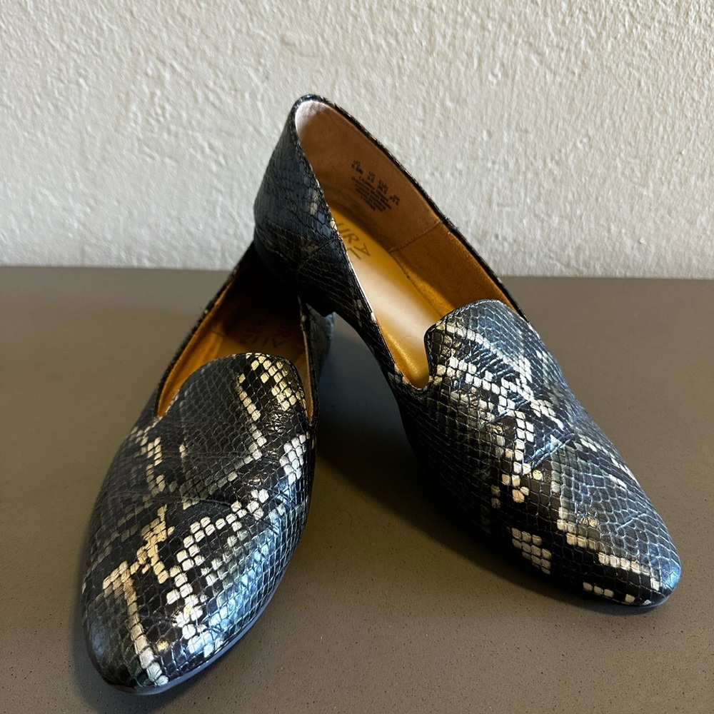 Naturalizer shoes in size 6.5